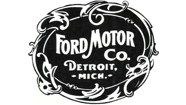 Adultez temprana, Funda la Ford Motor Company