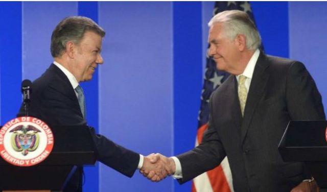 Tillerson en Colombia: les muestro quién me hace el juego sucio...