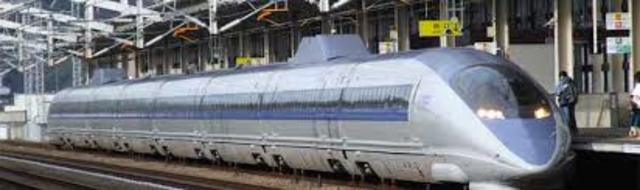 Japón lanza el tren bala