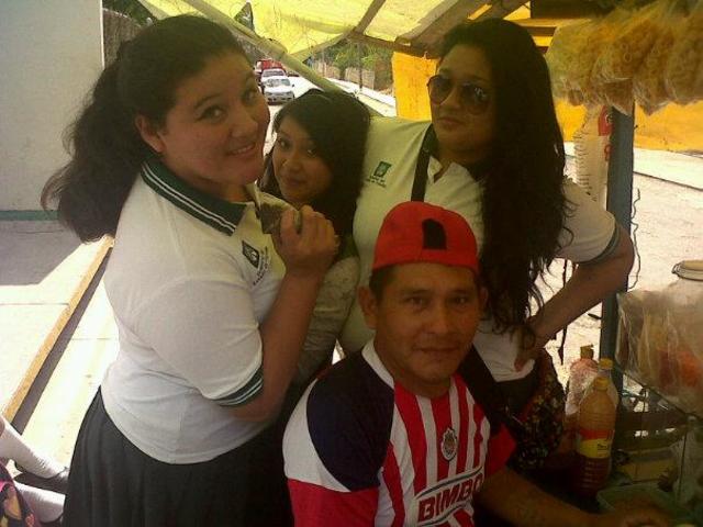 Tuve que entrar a la prepa y en ese mismo tiempo tuve que irme a vivir a Valladolid y dejar a mis papás.