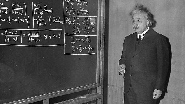 Albert Einstein. Uno de los cientificos mas importantes de la Historia.