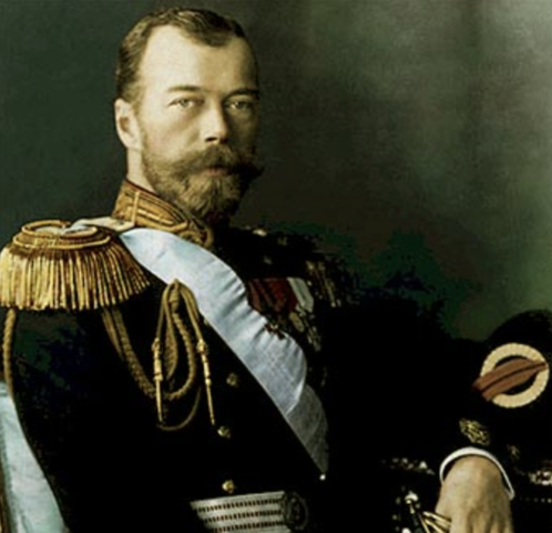 Inició el reinado de Nicolás II