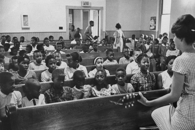 Last School System in Georgia Integrates