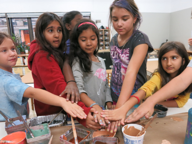 1916 - Bank Street is founded