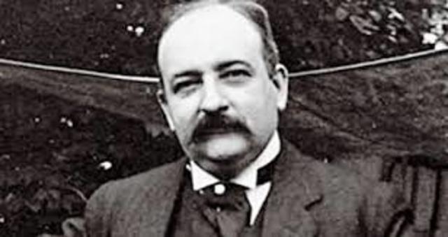 CURNONSKY FUE UN ESCRITOR ESRCIBIO NO MENOS DE 70 LIBROS Y TUVO VARIAS PUBLICACCIONES ES EL MAS IMPORTANTE ESCRITOS GASTRONOMICO