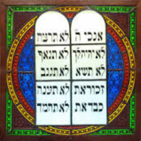 explican parte del canon delante del pueblo es la ley  444 A.C