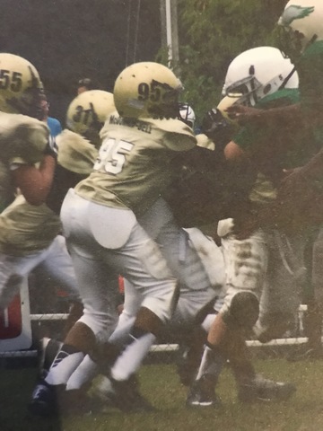 Jugando al fútbol americano