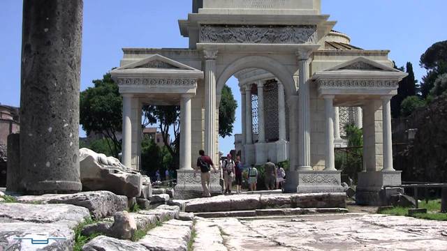 Arco di Augusto nel Foro Romano