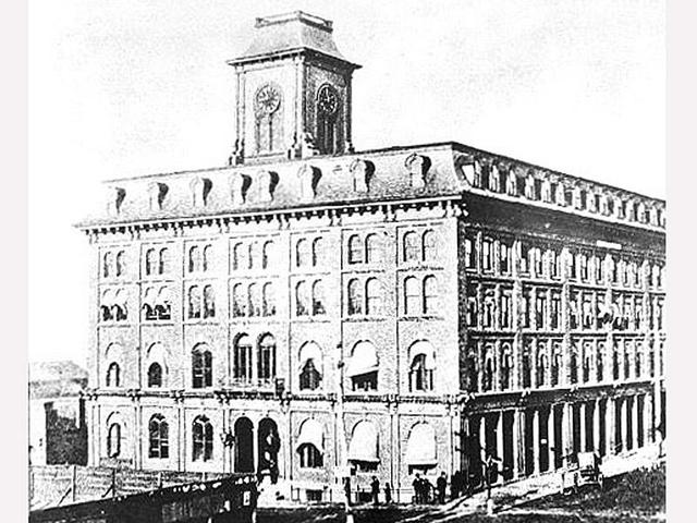 Capital moved to Louisville