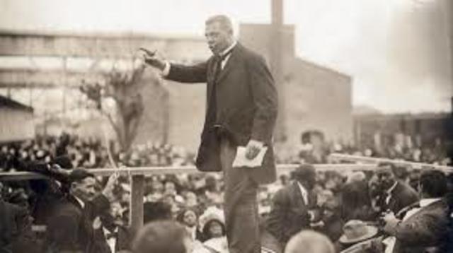 Booker  t Washington delivered his Atlantic compromise speech