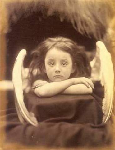 Julia Margaret Cameron. Realiza alegorías con la fotografía