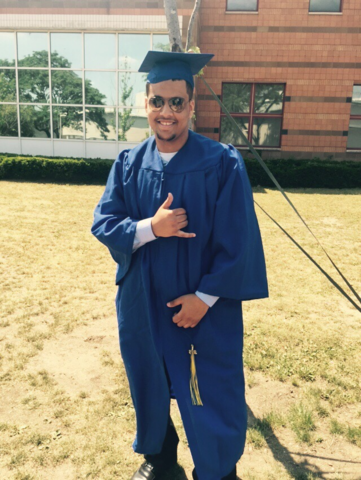 Graduación De Mi Primo