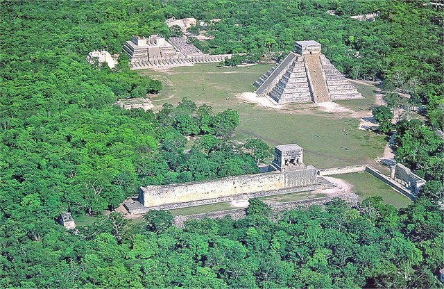 PODERIO DE CHICHÉNITZÁ