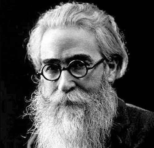 Nace Ramón María del Valle-Inclán