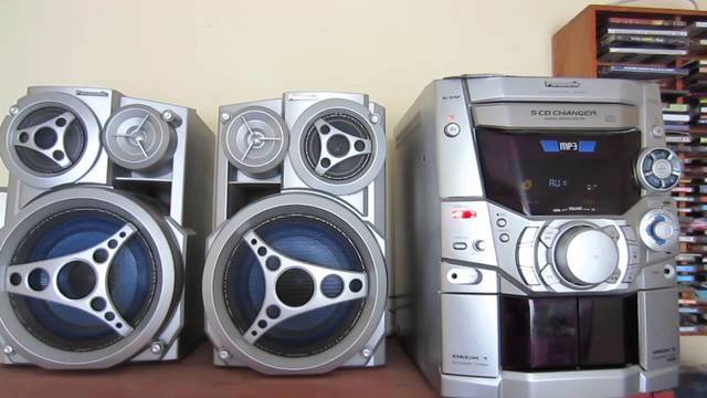 equipo con lector de CD, casete y emisora