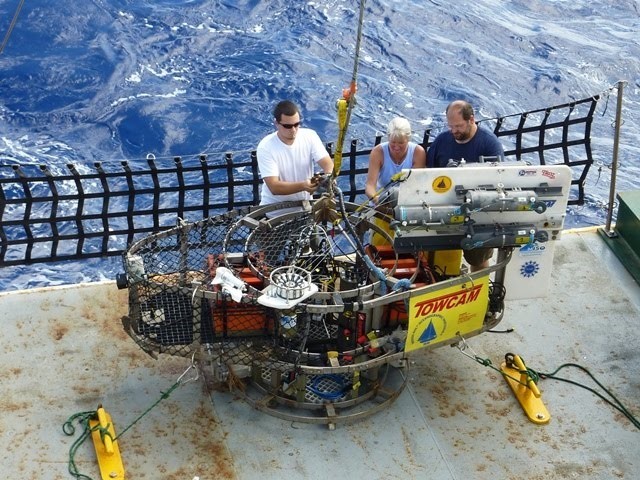 "TowCam", Manejando las condiciones extremas de las profundidades del océano