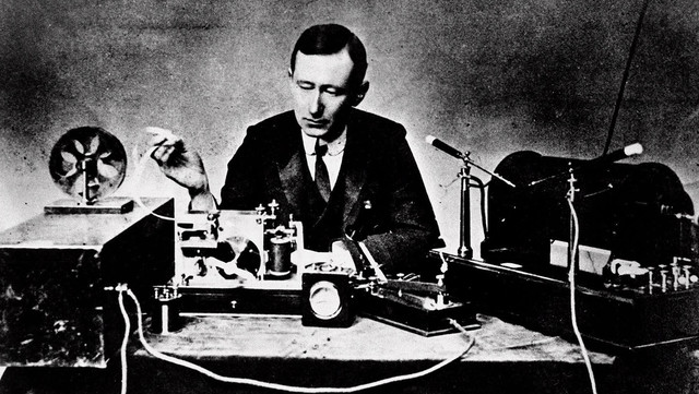 CREACIÓN DE LA COMUNICACIÓN INALAMBRICA