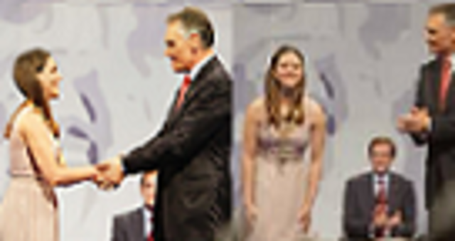 Condecorada com a  Ordem de Santiago de Espada pelo Presidente de Portugal (Cavaco Silva) por méritos excepcionais e extraordinários em ciência.