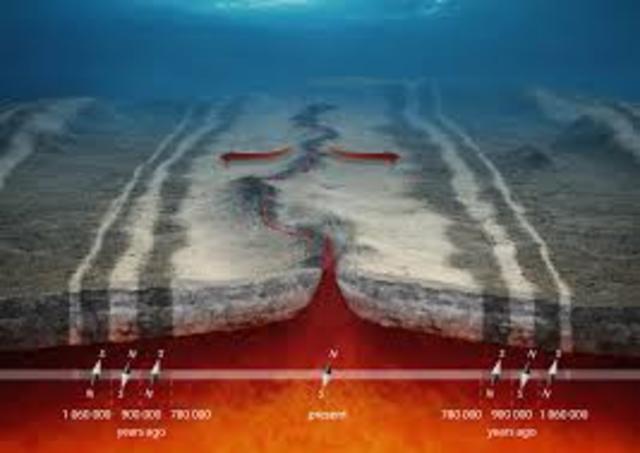 Se remolca el primer magnetómetro en el fondo marino.