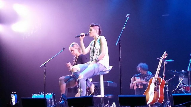 The Day We Met the HA-ASH (Hanna and Ashley) (Singers)