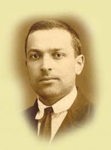 LEV SEMIÓNOVICH VYGOTSKY