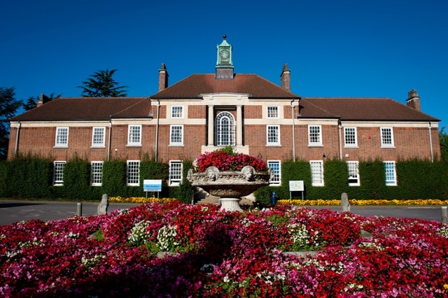 Tyson es nombrado médico y gobernador del Bethlem Royal Hospital