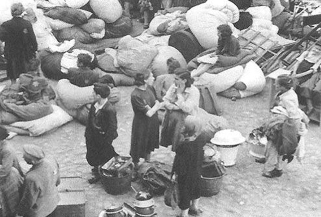 Himmler orders the liquidation of all ghettos in Poland and the Soviet Union