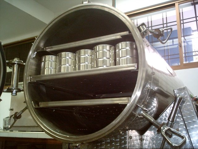 Incubación de alimentos enlatados