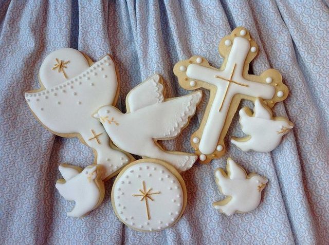 Recibe su primera comunión