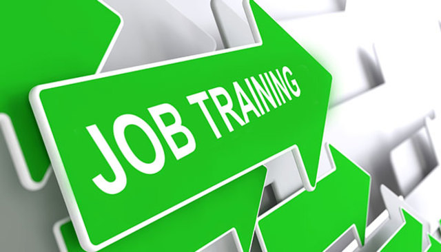 Community colleges offer job training programs