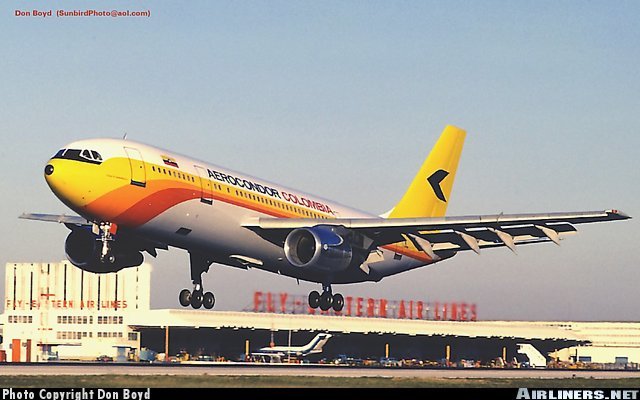 Primer avion Airbus en Colombia.