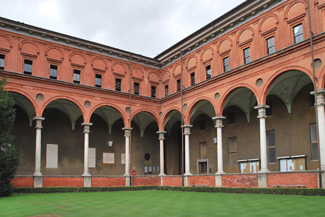 Chiostri di S. Ambrogio a Milano