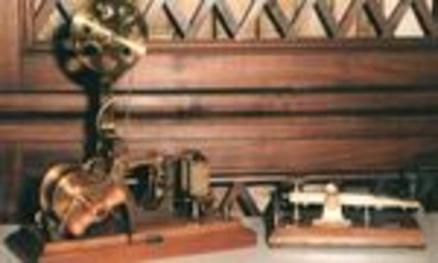 TELÉGRAFO ELÉCTRICO- POR EL MUNDO