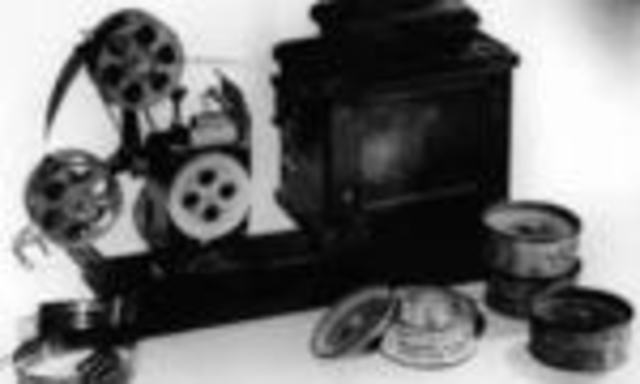 LA RADIO- PRIMERA EMISIÓN