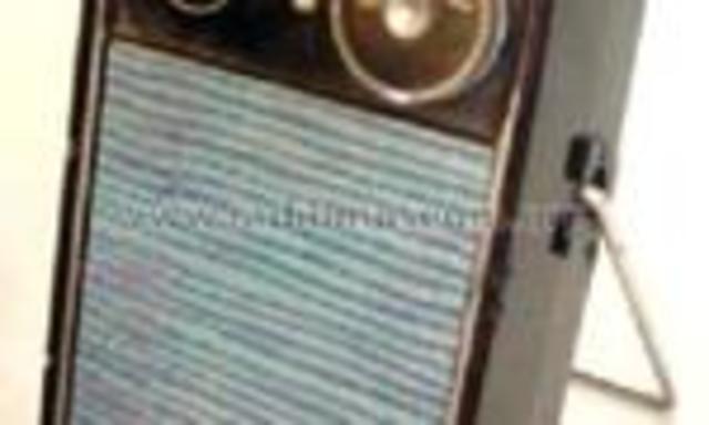 LA RADIO- EQUIPOS ESPECIALIZADOS