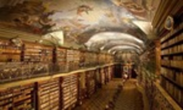 BIBLIOTECA DE CONSTANTINOPLA