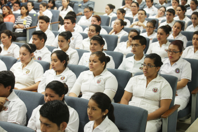 Licenciatura en enfermería en FAEN