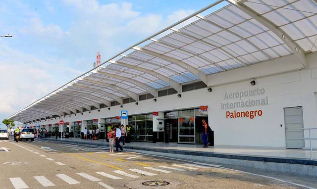 Inauguración aeropuerto Palo Negro