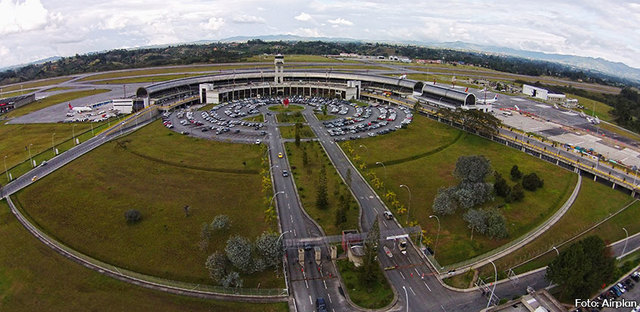 Inauguración aeropuerto Jose María Cordoba