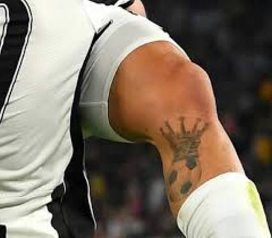 Tattoo: Ball and crown