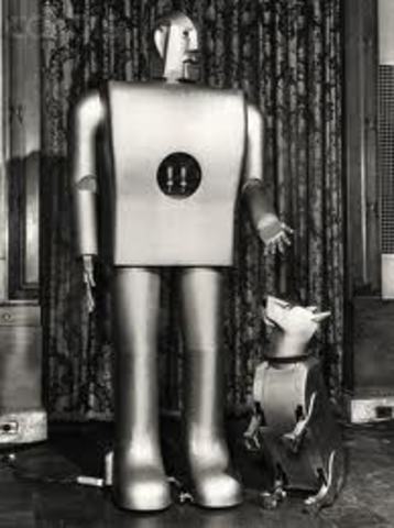 Primer robot de la historia