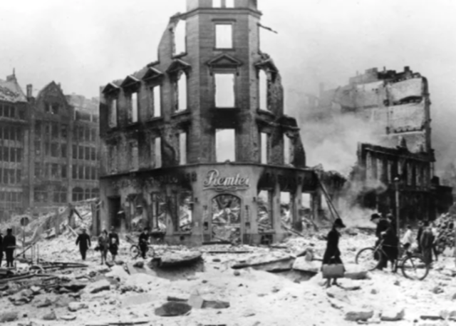 Germany bombs London, Battle of Britain