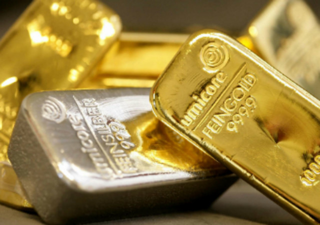 Oro, plata, papiro, adobe, madera y piedra