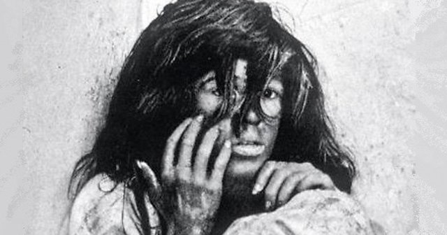 INTENTOS EDUCATIVOS Y TERAPEUTICOS