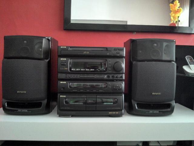 EQUIPO DE SONIDO MODERNO