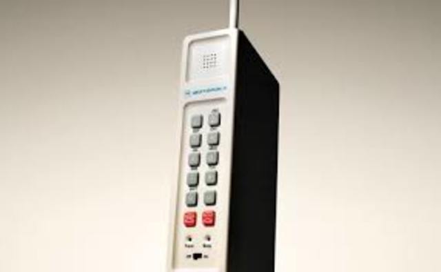 (Hardware)Primer telefono movil