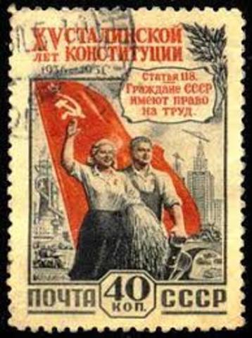 Nueva Constitución [RUS]