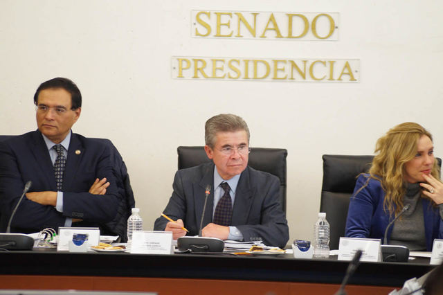 Reunión de la comisión de puntos constitucionales del senado de la república