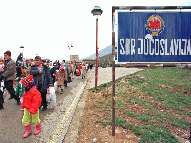 UN closes borders and ports