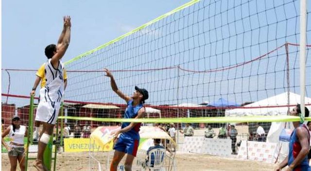 Dupla venezolana de voleibol de playa gana medalla de oro en Chile